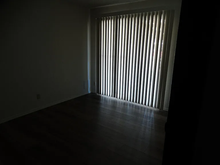128 W 21st Ave — Photo 12