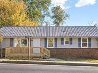835 Peachers Mill Rd, Clarksville, TN
