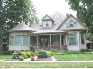 737 Church St, New Harmony, IN 47631