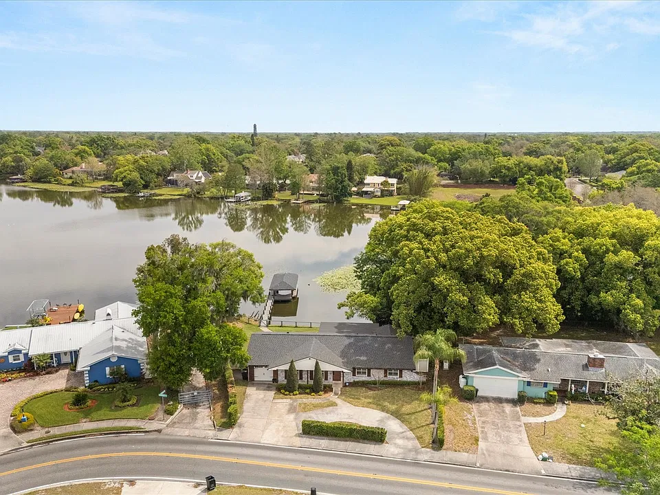 201 Cedarwood Dr
