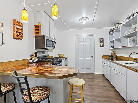 5th image of 20224 Riverside Rd