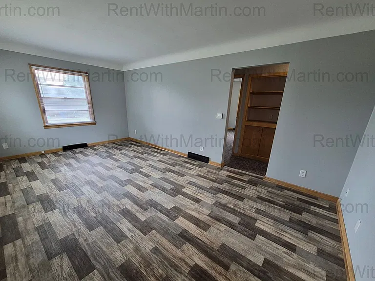 413 Hope Ave — Photo 2