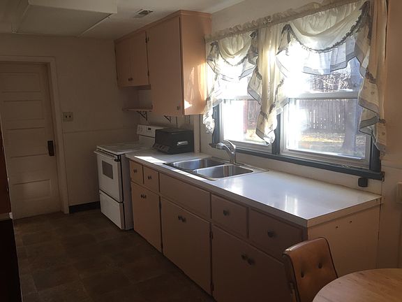 2nd image of 251 Washington St