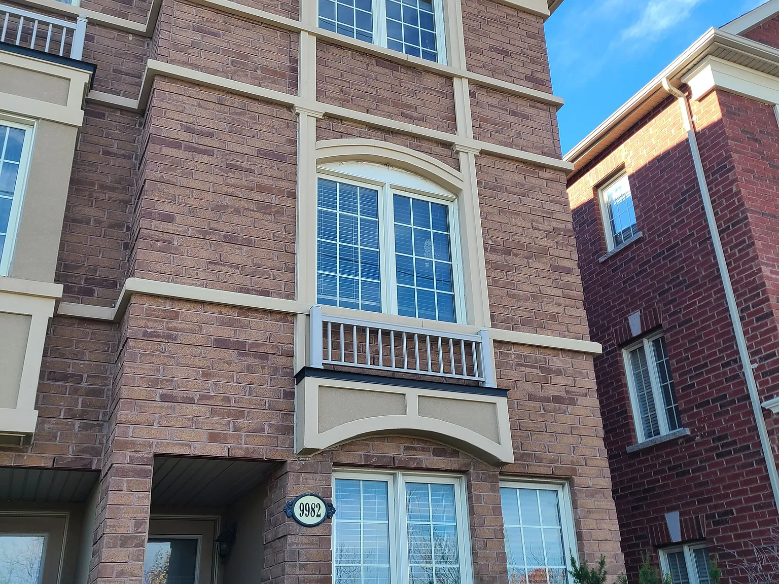 3 bed, $2,950 — Photo 3