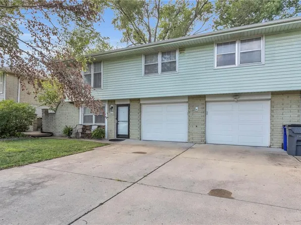 806 W Forest Dr, Olathe, KS 66061