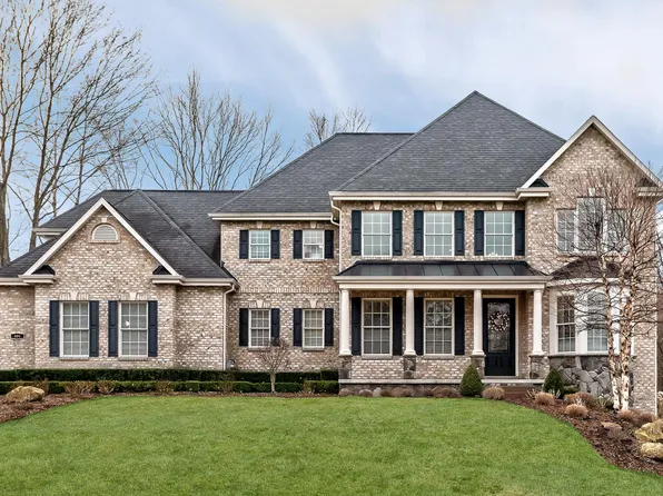 604 Boxwood Dr, Mars, PA 16046
