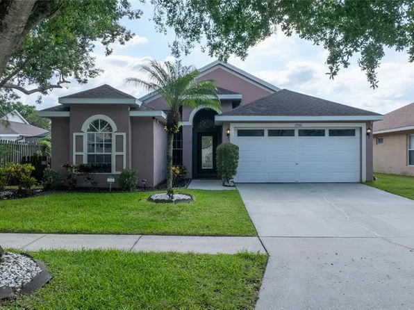 19355 Garden Quilt Cir, Lutz, FL 33558