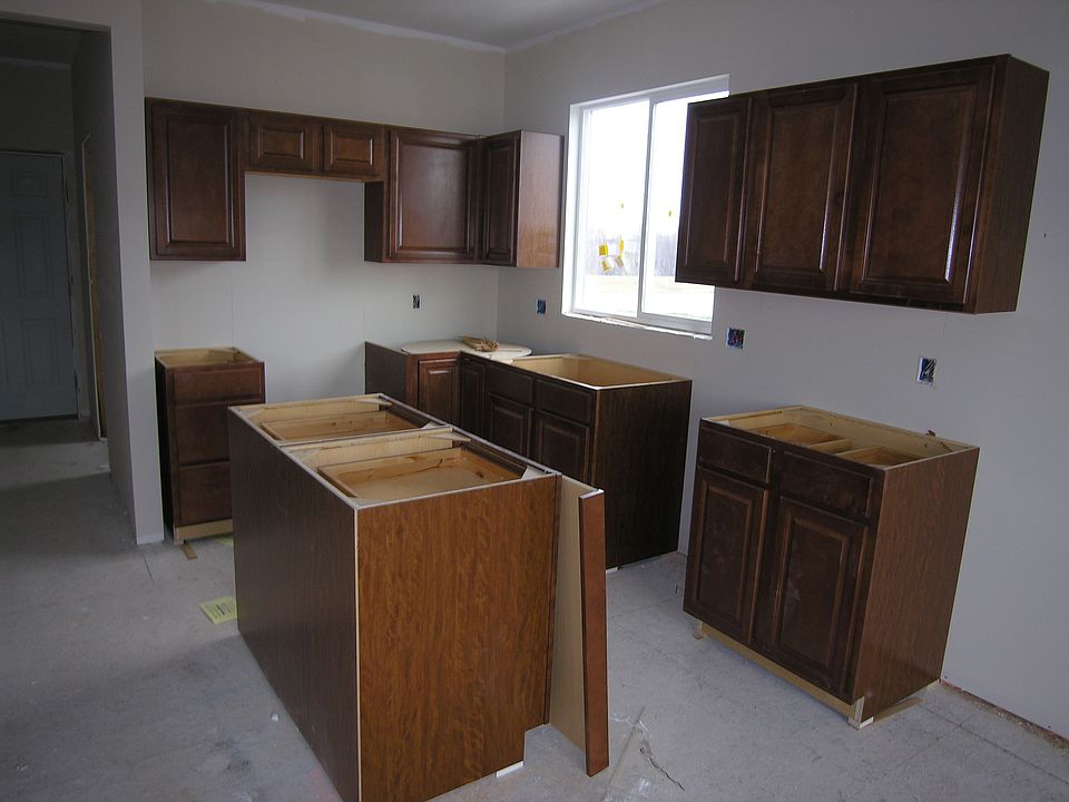 1st image of 8467 Forest Glen Dr