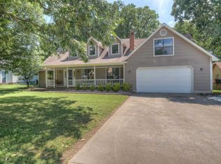 212 Fairway Dr, Carl Junction, MO 64834