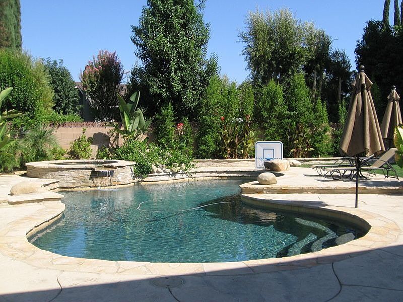 Magical, resort-like backyard w/ newr Pool, Spa, Wtrfall & Mtn VIEWS