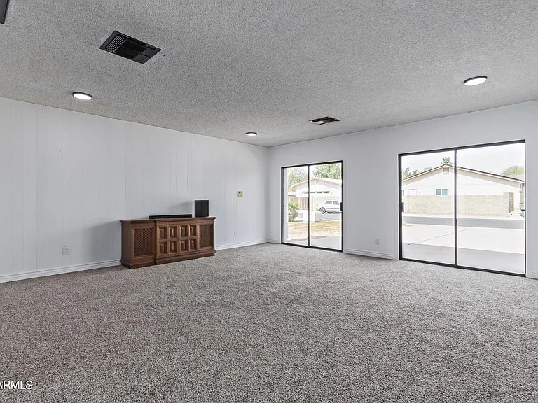 3917 W Juniper Ave — Photo 9