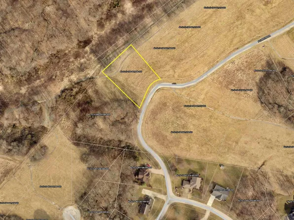 Fox Run Dr, Vincennes, IN 47591