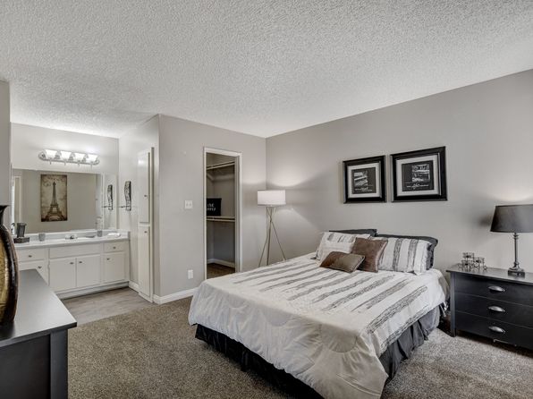 60 N Pecos Rd APT 1129
