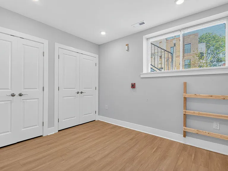 822 N 40th St — Photo 32
