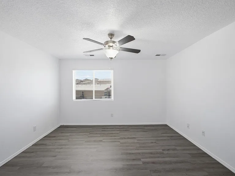 27 Hermanos Loop — Photo 9