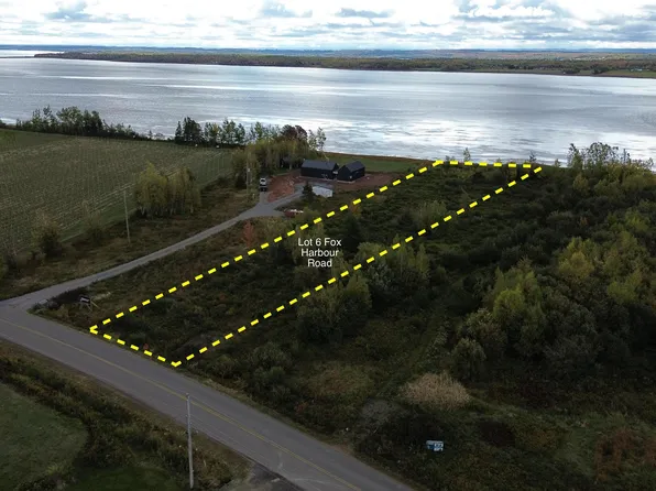 6 Fox Harbour Rd, Cumberland, NS B0K 1Y0