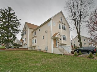 414 Castle Ave, Fairfield, CT 06825