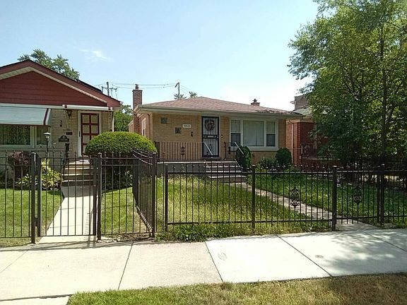 3rd image of 10521 S Cottage Grove Ave