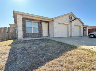 1300 Loyal Ln, Killeen, TX 76549