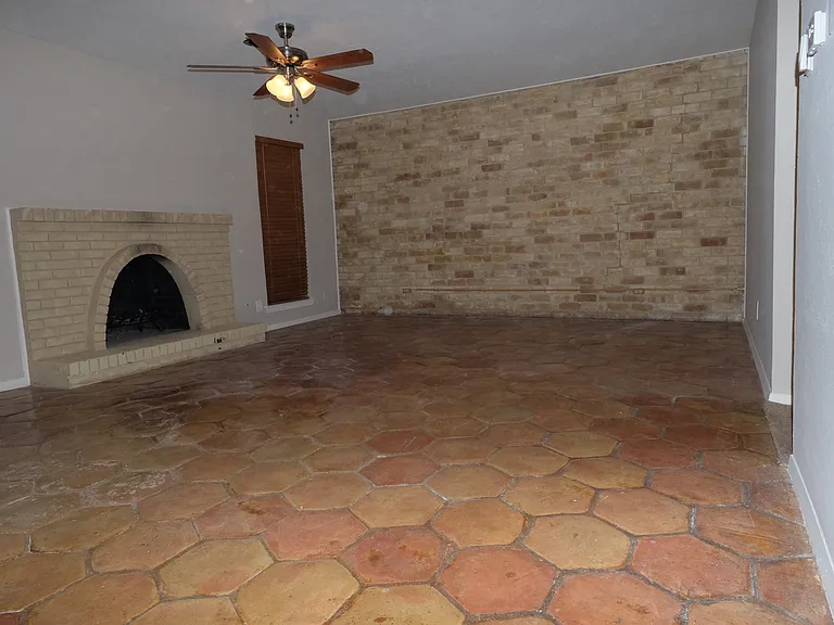 7727 Meadow Park Dr #111 — Photo 15