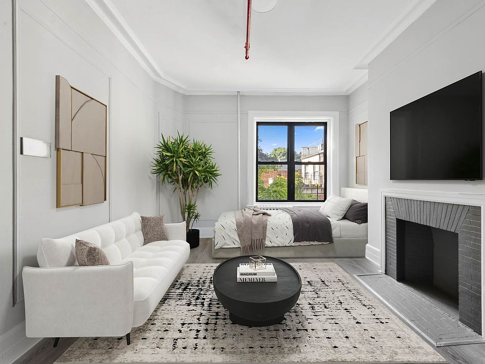 1st image of 2110 5th Ave #2