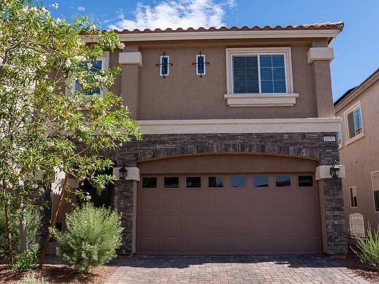6051 Dana Estates Way — Photo 1