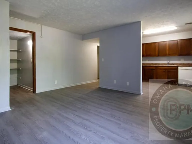 Benson Garden Apartments — Photo 3