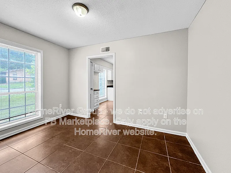3 bed, 2.0 bath, 1692 sqft, $1,525 — Photo 4