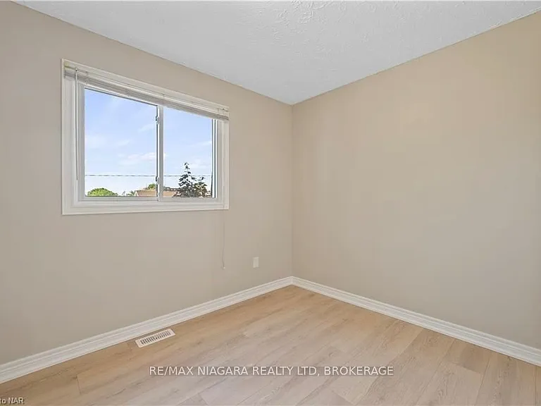 6344 Drummond Rd #1 — Photo 17