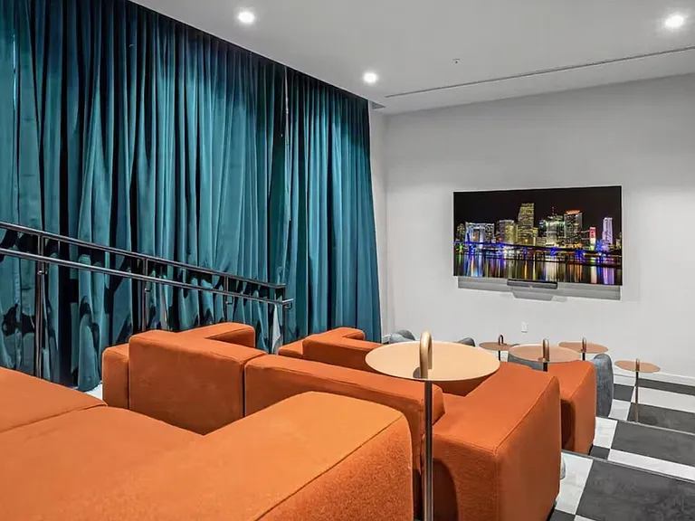 Building's Lounge