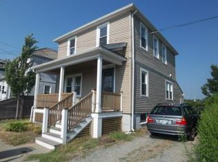 187 3rd St, Newport, RI 02840