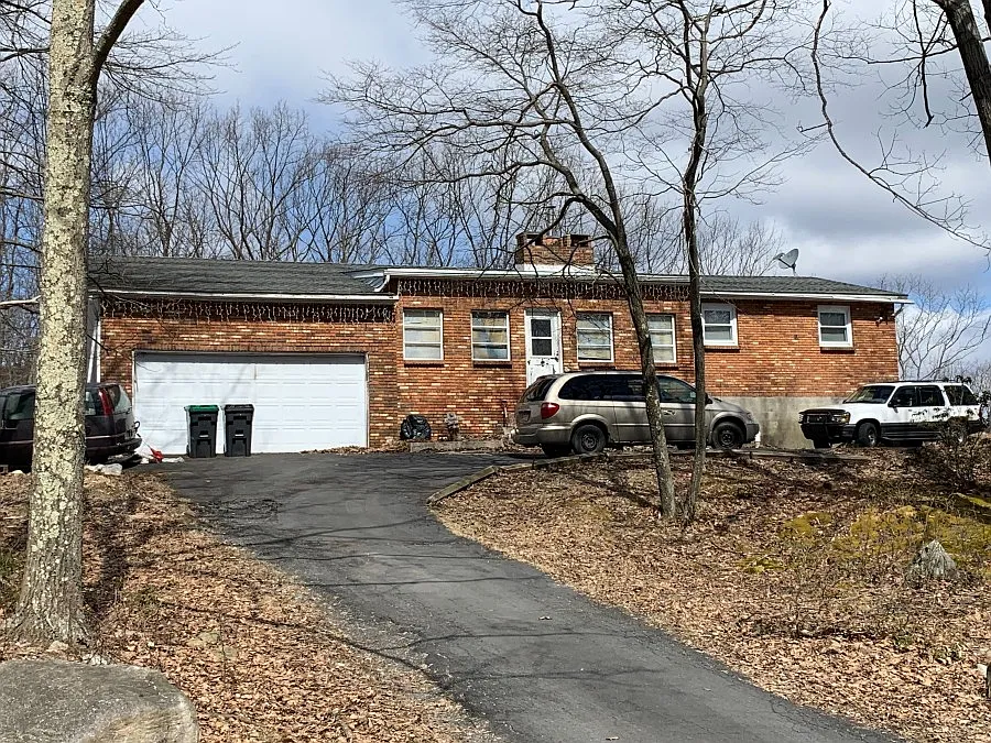 42 Holly Forest Rd photo 1