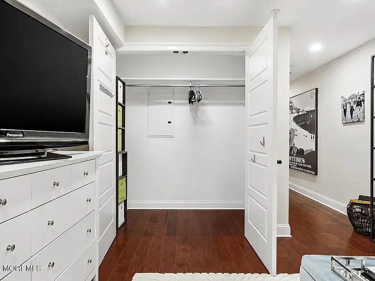 25 Surf Ave #1C — Photo 27