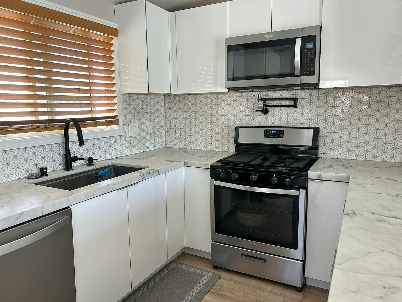 8712 Joyzelle Ave — Photo 3