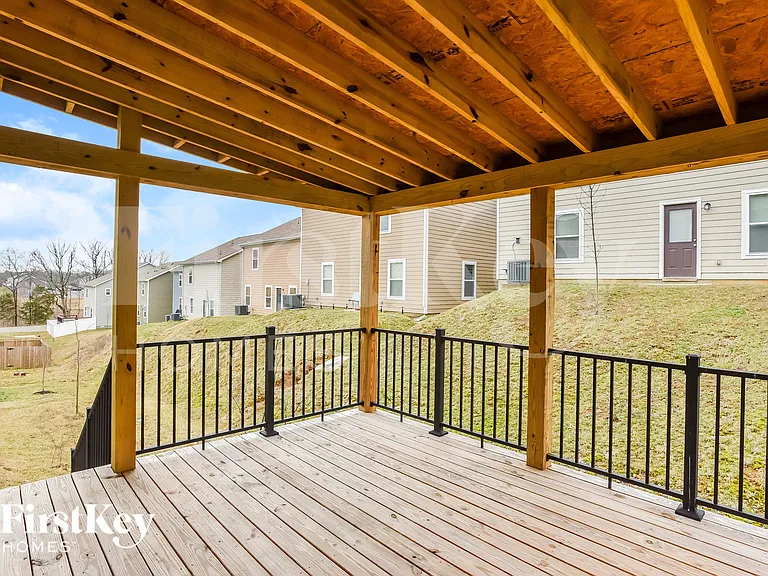 304 Sportsman Dr — Photo 17