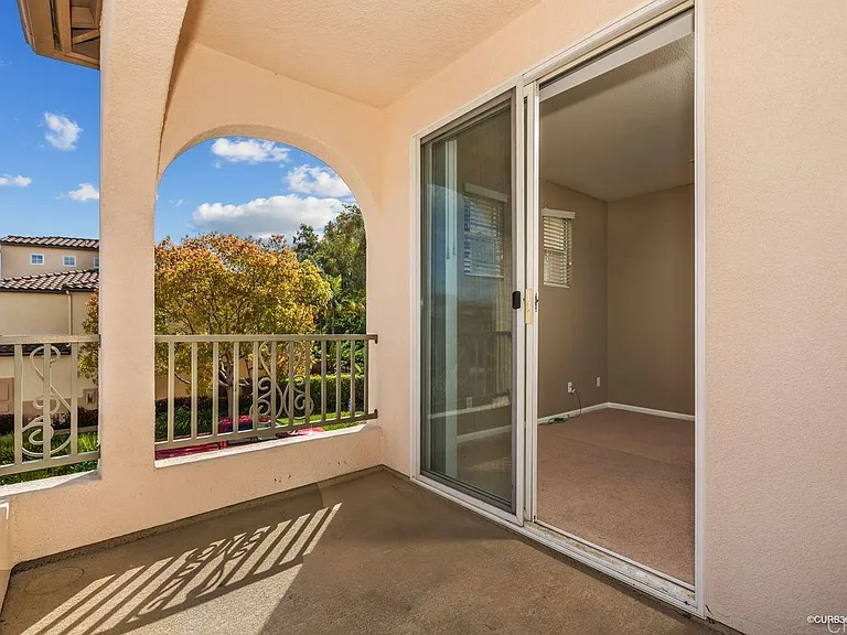 6394 Terraza Portico — Photo 4
