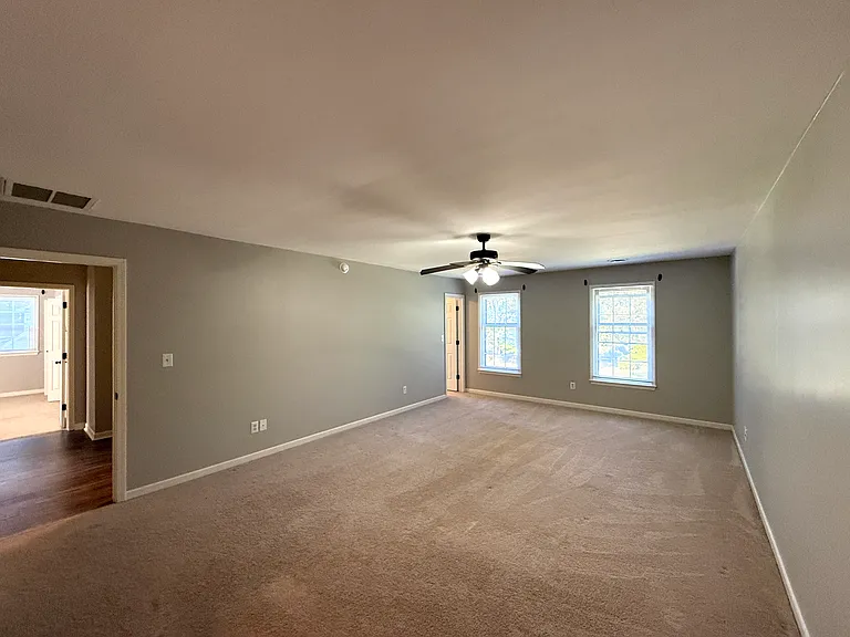 185 Heatherton Way — Photo 17
