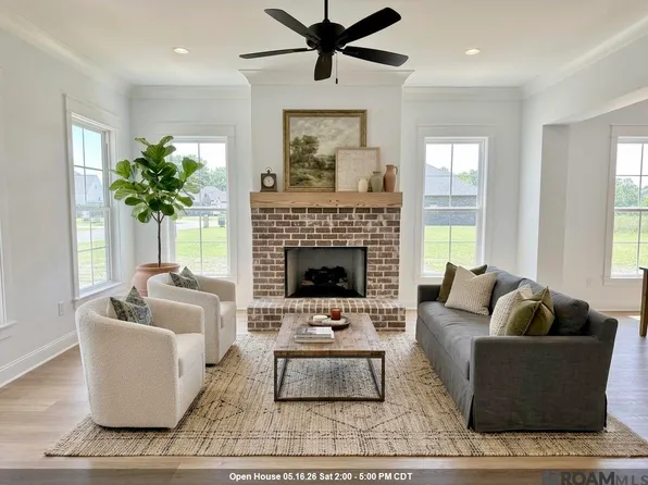 36176 Belle Parc Ave, Geismar, LA 70734