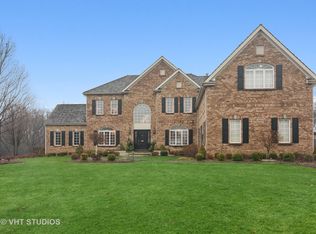 23834 N Hillfarm Ct, Lake Barrington, IL 60010