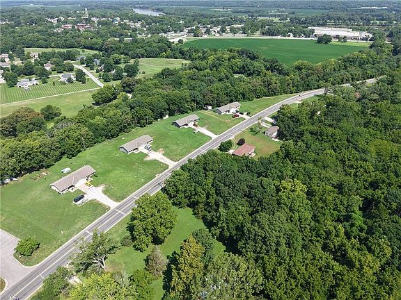 3rd image of 8535 Kill Creek Rd