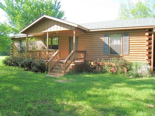1st image of 834 Red Bud Cir