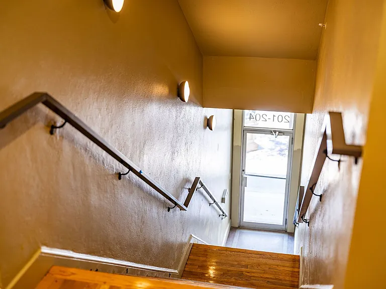 29 Page Ave — Photo 12