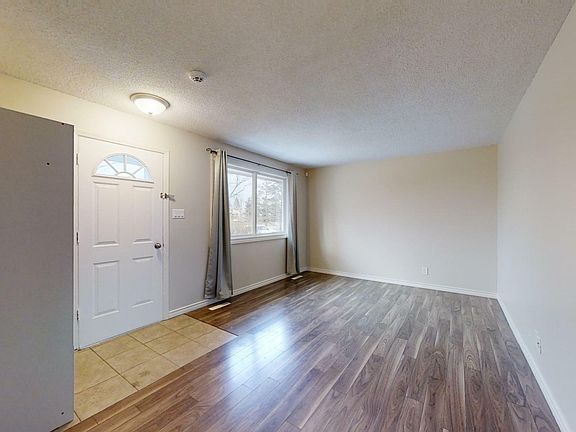 3rd image of 8919 137th Ave NW