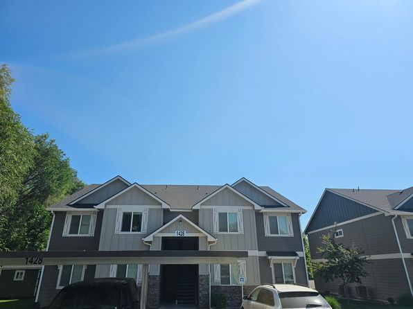1428 S Edgewater Cir #101