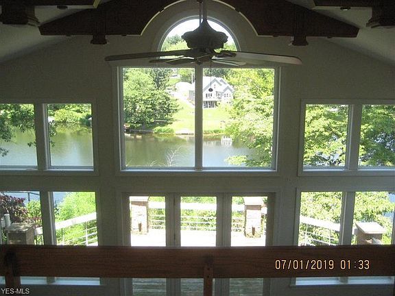 2nd image of 260 Oak Dr NW