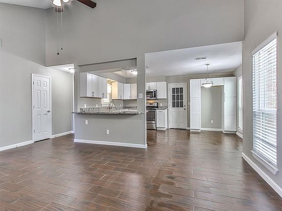 5th image of 16010 Bear Hill Dr