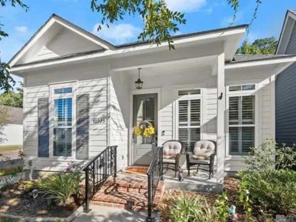 12923 N Vieux Carre Cir, Baton Rouge, LA 70818