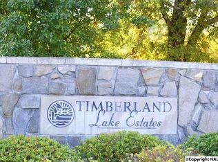 1638 Lake Cove Dr, Decatur, AL 35603