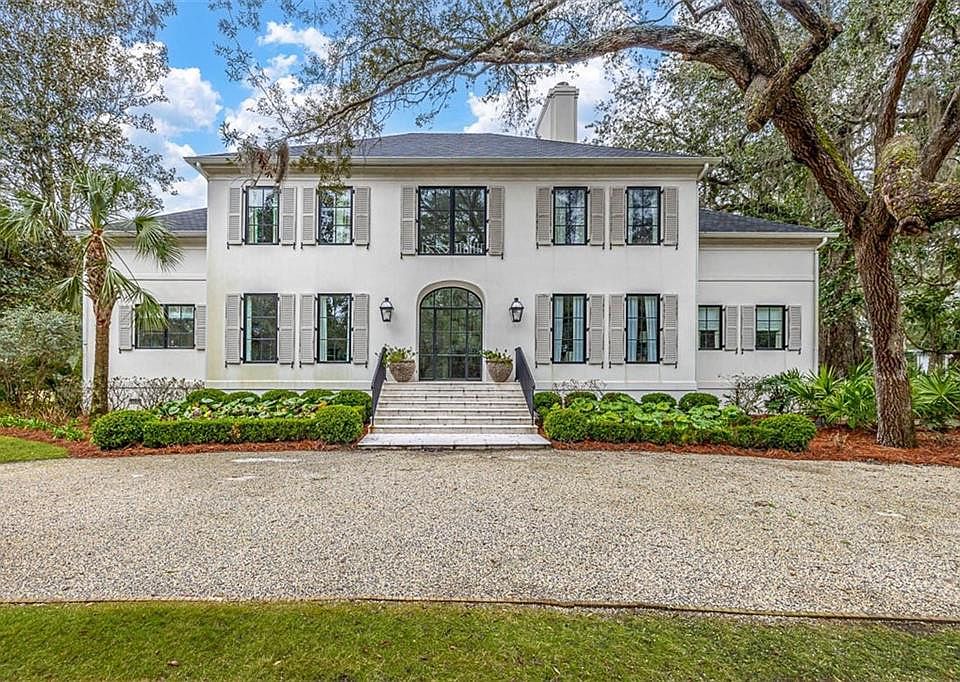 1st image of 3907 Oglethorpe Dr #Sea