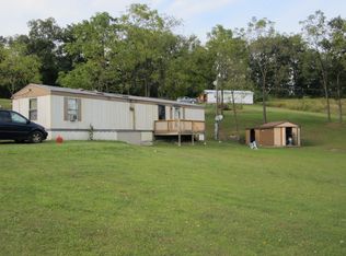 132 Strausser Rd, Hamburg, PA 19526